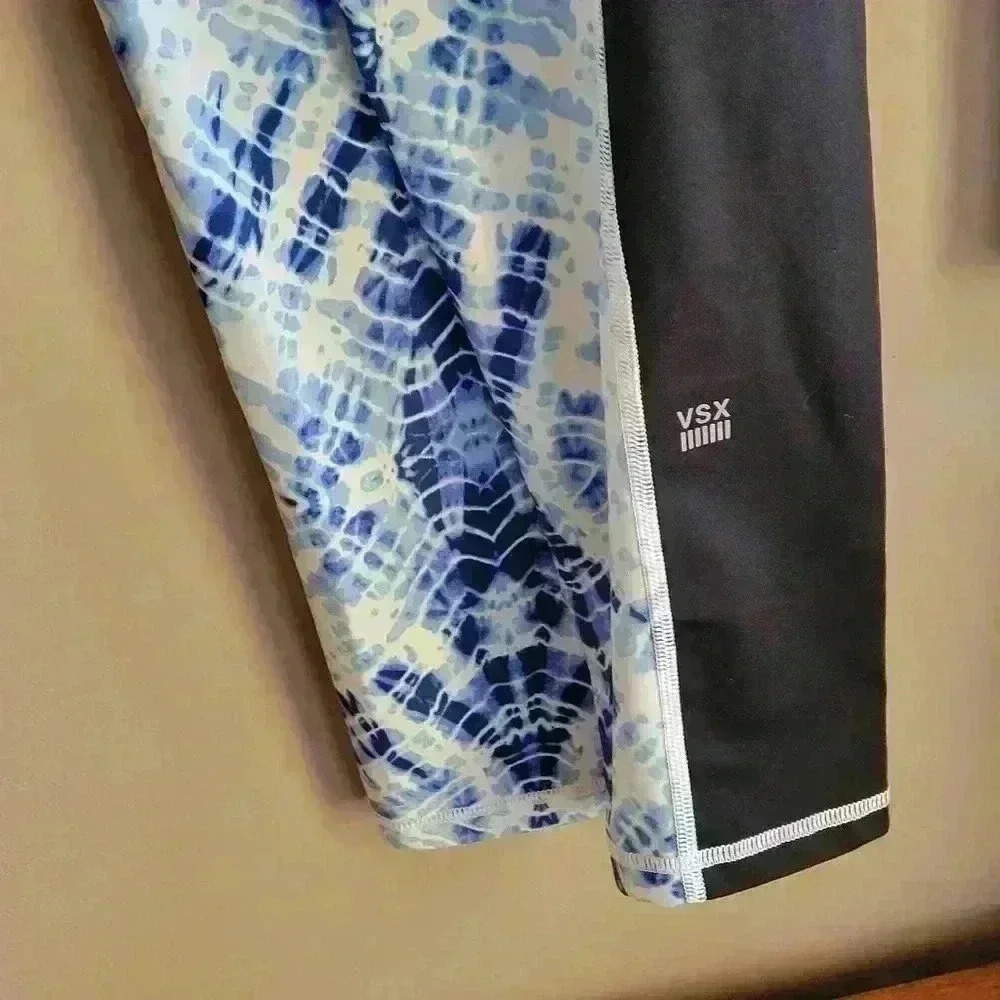 Victoria’s Secret VSX Sport Knockout EUC Black Blue Tie Dye Logo Capri Pants Med - Picture 5 of 8